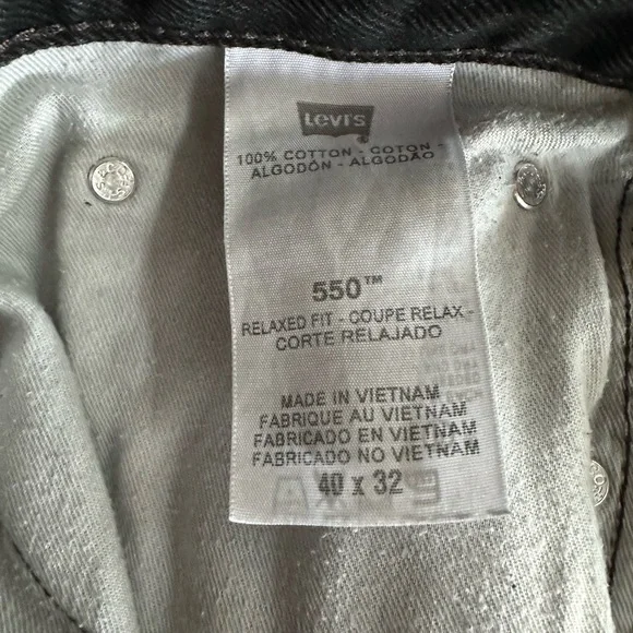 Levi’s 550 black jeans 40X32 - Picture 2 of 4